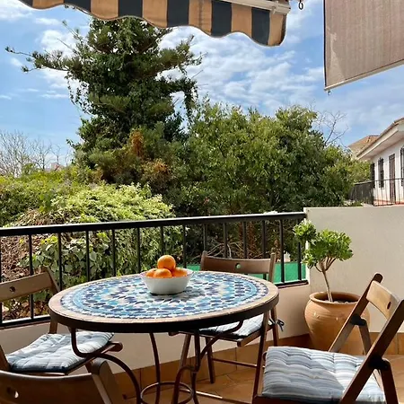 Apartamento Palmeras 3, *